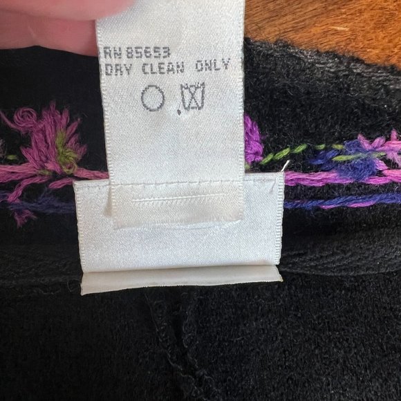 CLC Jacket L Black 100% Wool Floral Embroidered Boho Cottagecore Clasp Womens - Picture 10 of 10